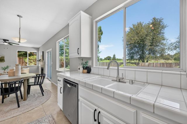 3357 Tourmaline Way, Rescue, CA 95672