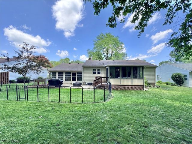 145 Village Boulevard, Canfield, OH 44406