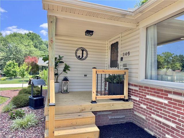 145 Village Boulevard, Canfield, OH 44406