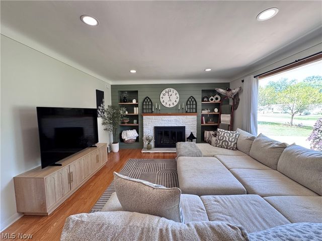 145 Village Boulevard, Canfield, OH 44406