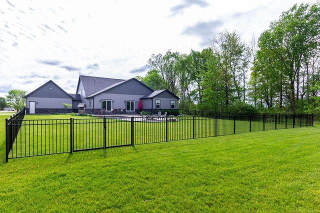 2133 Cove Road, Wales, MI 48027