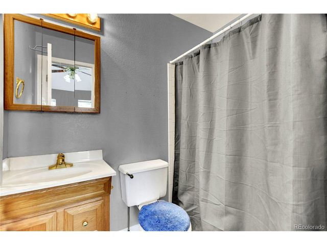 3300 W Florida Ave 80, Denver, CO 80219