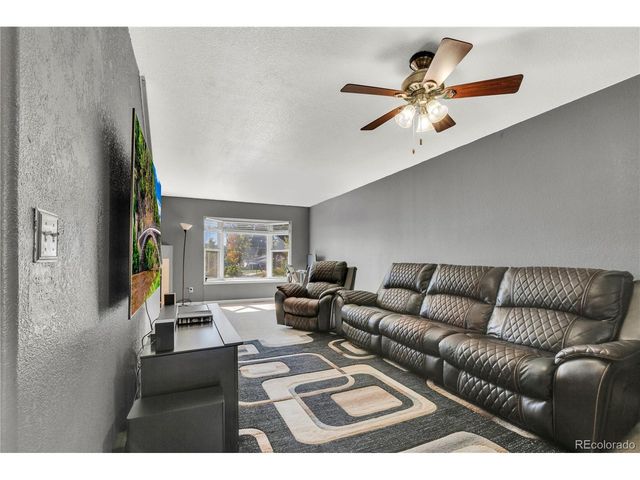 3300 W Florida Ave 80, Denver, CO 80219