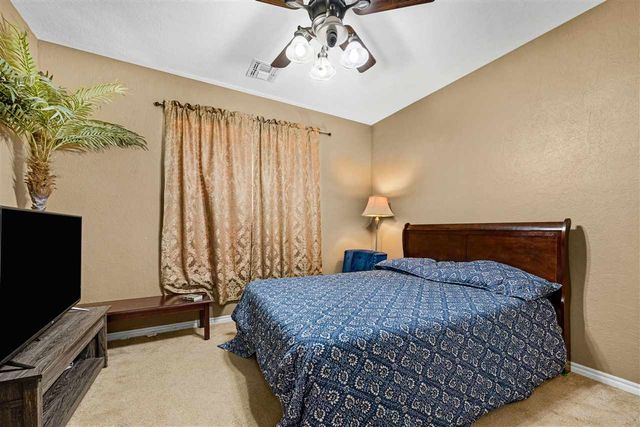 3601 NE Fieldcrest Dr, Lawton, OK 73507