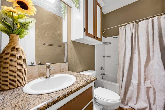 3601 NE Fieldcrest Dr, Lawton, OK 73507