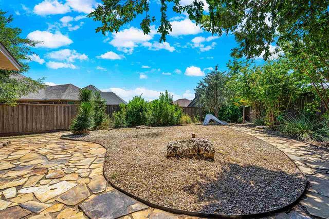 3601 NE Fieldcrest Dr, Lawton, OK 73507