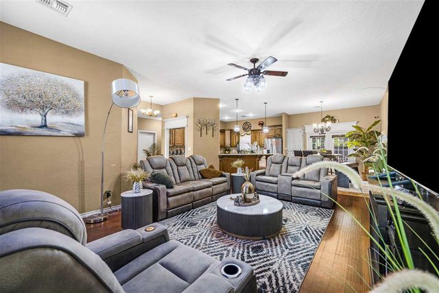 3601 NE Fieldcrest Dr, Lawton, OK 73507