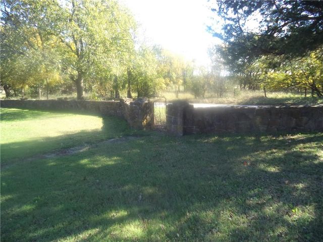 2765 CR 4200 Rural Route, Independence, KS 67301