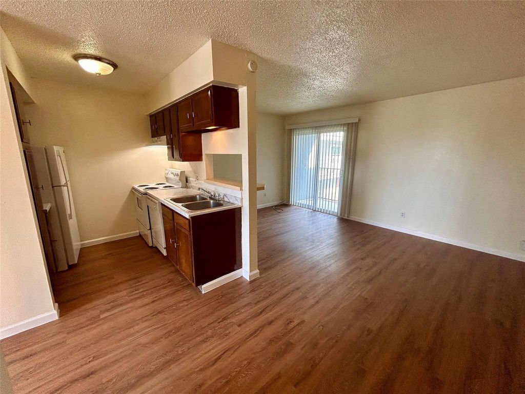 901 E 40th ST 306, Austin, TX 78751