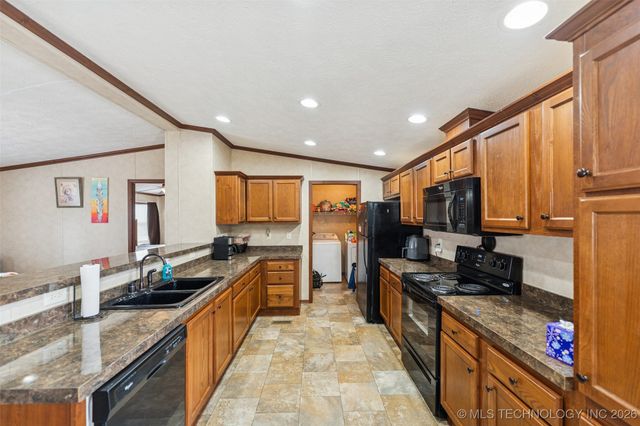 67 Rock Creek Ten, Big Cabin, OK 74332