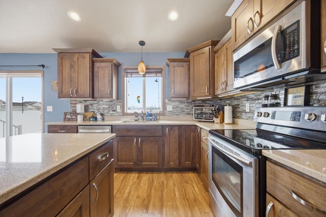 6306 56th Avenue S, Fargo, ND 58104