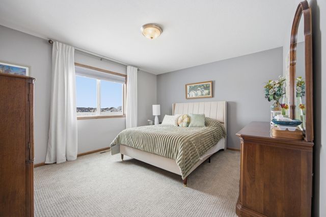 6306 56th Avenue S, Fargo, ND 58104