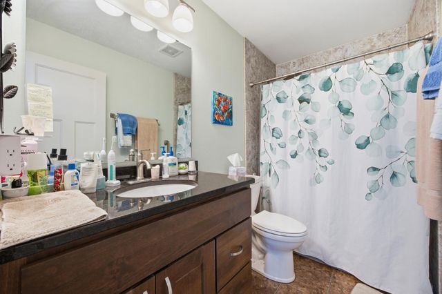 6306 56th Avenue S, Fargo, ND 58104