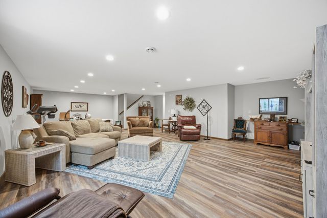 6306 56th Avenue S, Fargo, ND 58104