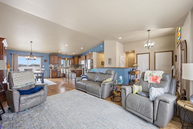 6306 56th Avenue S, Fargo, ND 58104