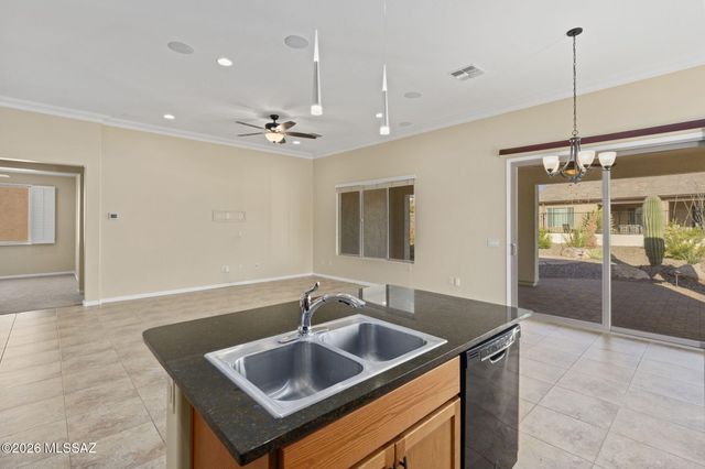 60019 E Heron Drive, Oracle, AZ 85623