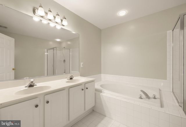 672 HEATHWALK MEWS, Gaithersburg, MD 20878