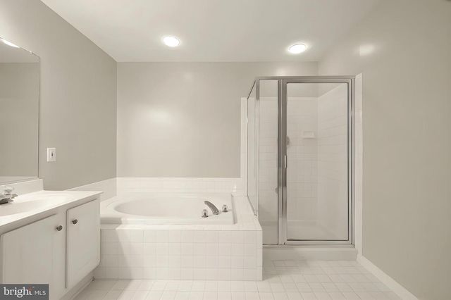 672 HEATHWALK MEWS, Gaithersburg, MD 20878