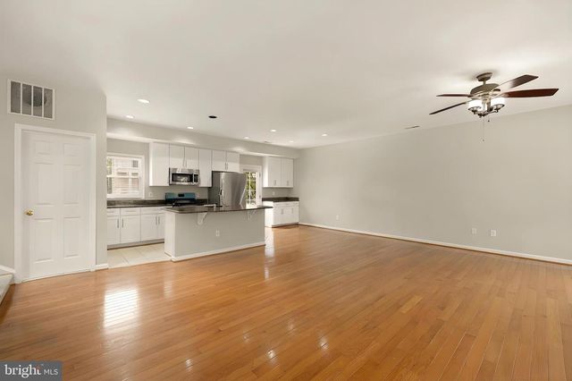 672 HEATHWALK MEWS, Gaithersburg, MD 20878