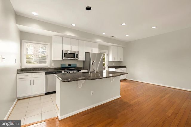 672 HEATHWALK MEWS, Gaithersburg, MD 20878