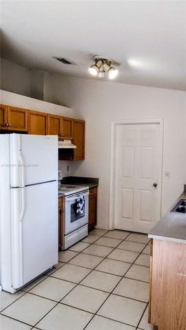 15780 N 62nd Pl N, Loxahatchee, FL 33470