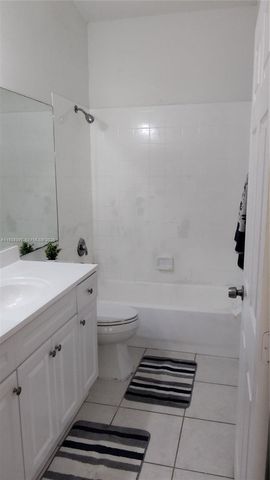 15780 N 62nd Pl N, Loxahatchee, FL 33470