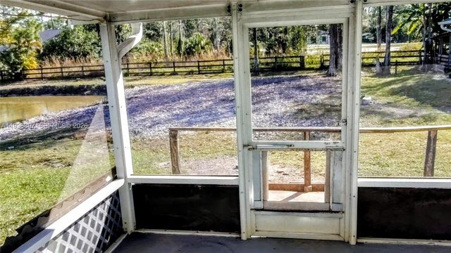 15780 N 62nd Pl N, Loxahatchee, FL 33470