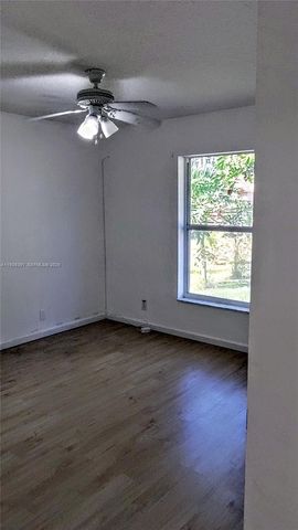 15780 N 62nd Pl N, Loxahatchee, FL 33470