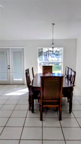 15780 N 62nd Pl N, Loxahatchee, FL 33470