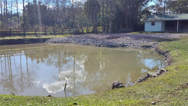 15780 N 62nd Pl N, Loxahatchee, FL 33470