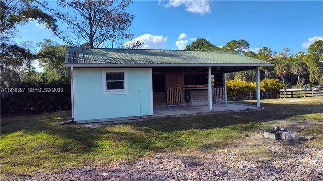 15780 N 62nd Pl N, Loxahatchee, FL 33470