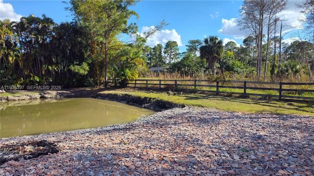 15780 N 62nd Pl N, Loxahatchee, FL 33470