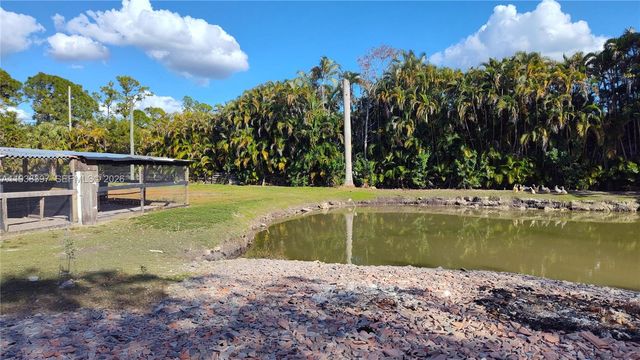 15780 N 62nd Pl N, Loxahatchee, FL 33470