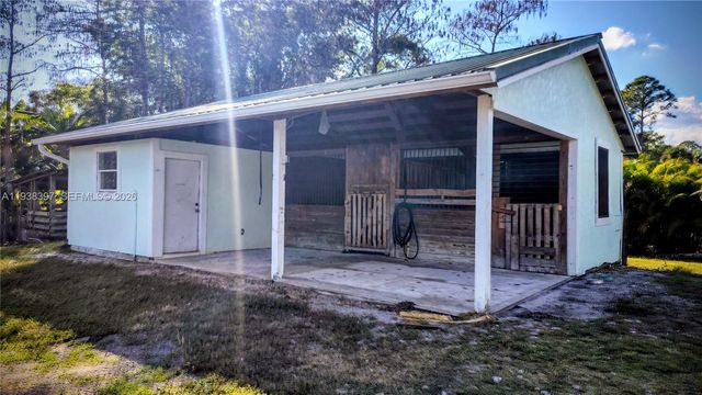 15780 N 62nd Pl N, Loxahatchee, FL 33470