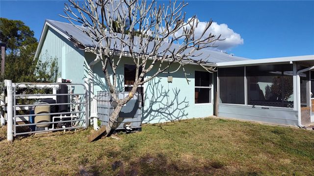15780 N 62nd Pl N, Loxahatchee, FL 33470