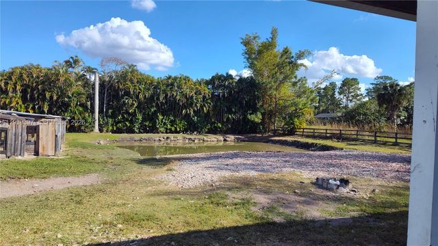 15780 N 62nd Pl N, Loxahatchee, FL 33470