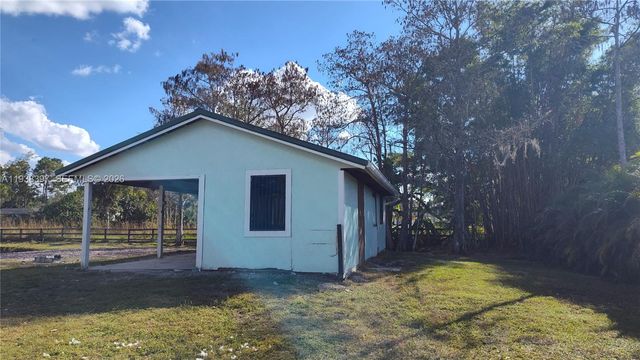 15780 N 62nd Pl N, Loxahatchee, FL 33470