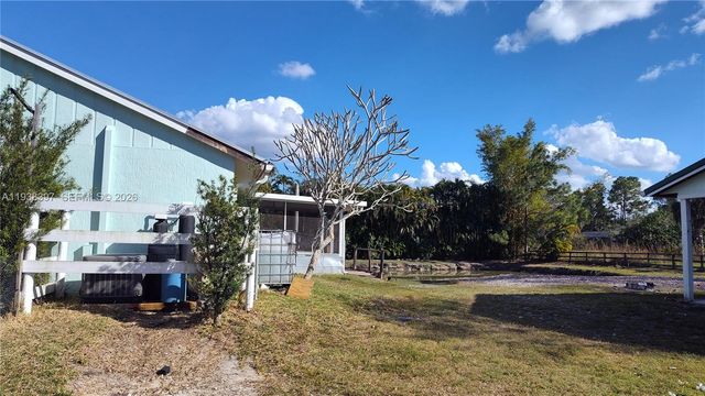 15780 N 62nd Pl N, Loxahatchee, FL 33470