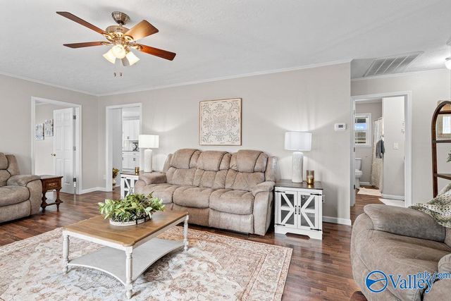 255 County Road 418, Centre, AL 35960