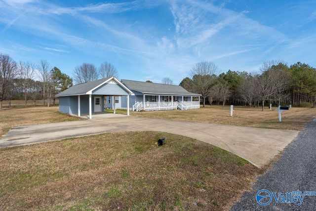 255 County Road 418, Centre, AL 35960