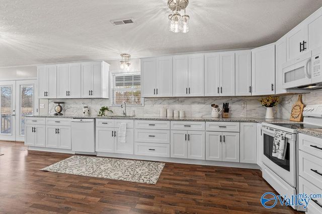 255 County Road 418, Centre, AL 35960