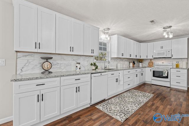 255 County Road 418, Centre, AL 35960