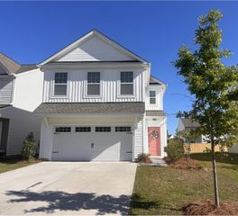 512 Purple Finch Road, Summerville, SC 29486
