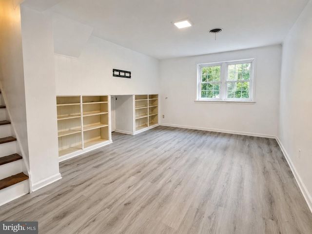 723 OLD EAGLE SCHOOL RD, Wayne, PA 19087
