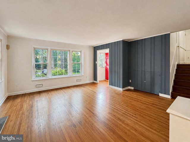 723 OLD EAGLE SCHOOL RD, Wayne, PA 19087