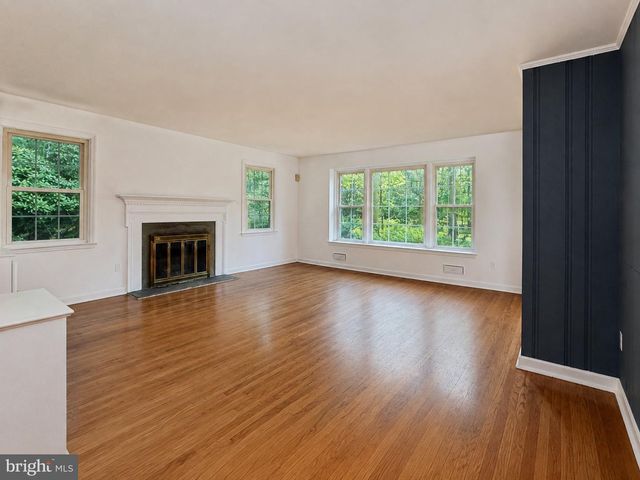723 OLD EAGLE SCHOOL RD, Wayne, PA 19087