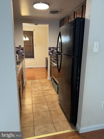 1823 JAYBIRD CT, Severn, MD 21144