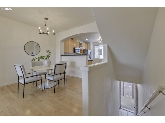 8580 Sw 147TH Ter 102, Beaverton, OR 97007