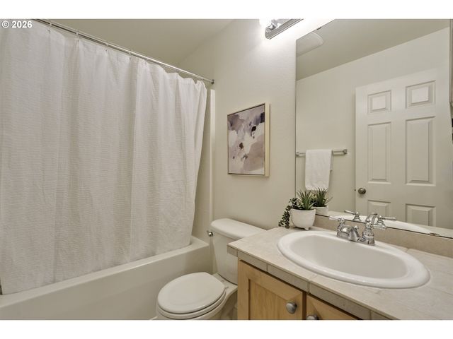 8580 Sw 147TH Ter 102, Beaverton, OR 97007