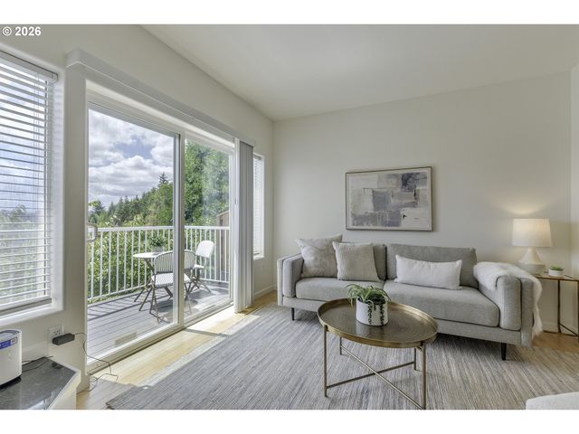 8580 Sw 147TH Ter 102, Beaverton, OR 97007